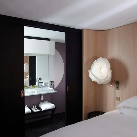 Hotel Du Ministère Parigi